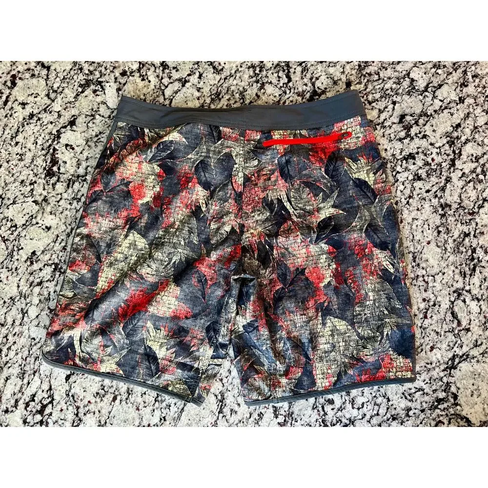 The North Face mens swim trunks shorts size 38 board shorts